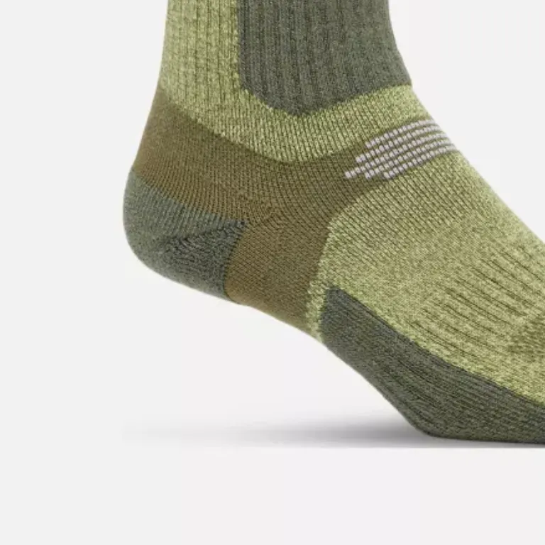 Columbia Hike Unisex Hike Crew Lightweight Hiking Socks Mid-Calf Socks Unisex 1 Pack Olive-1