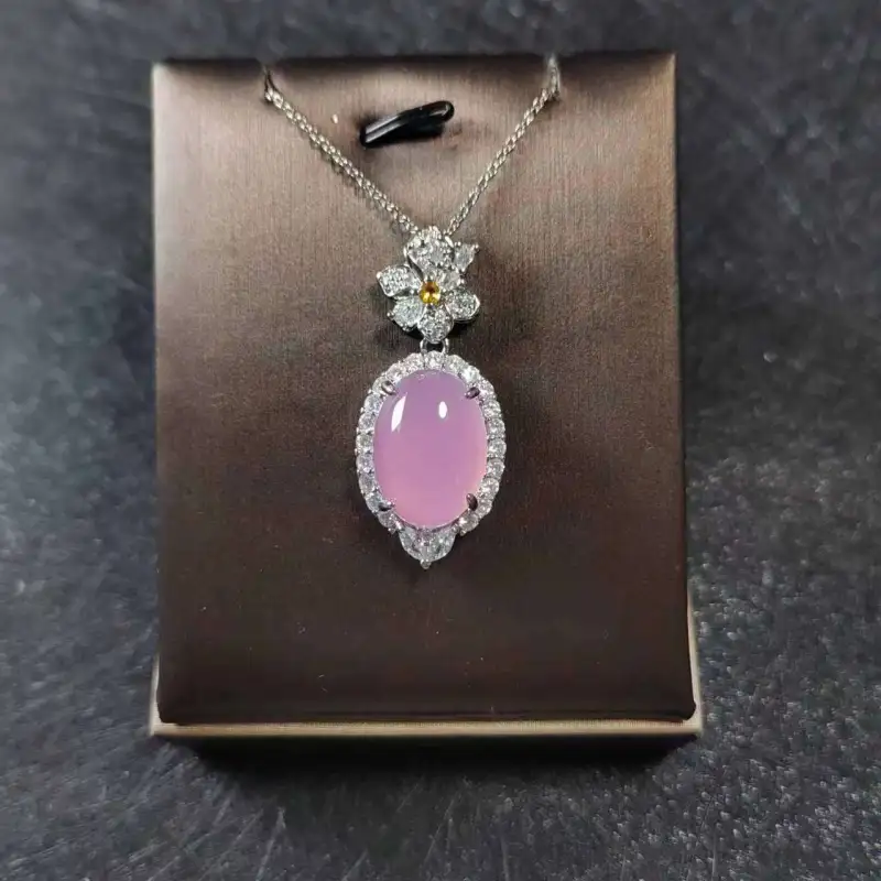 JUNWEN Chalcedony Necklaces Unisex-4