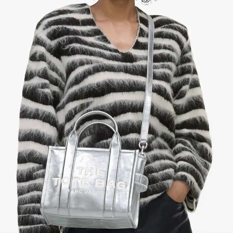 MARC JACOBS The Metallic Small Tote Bag-4