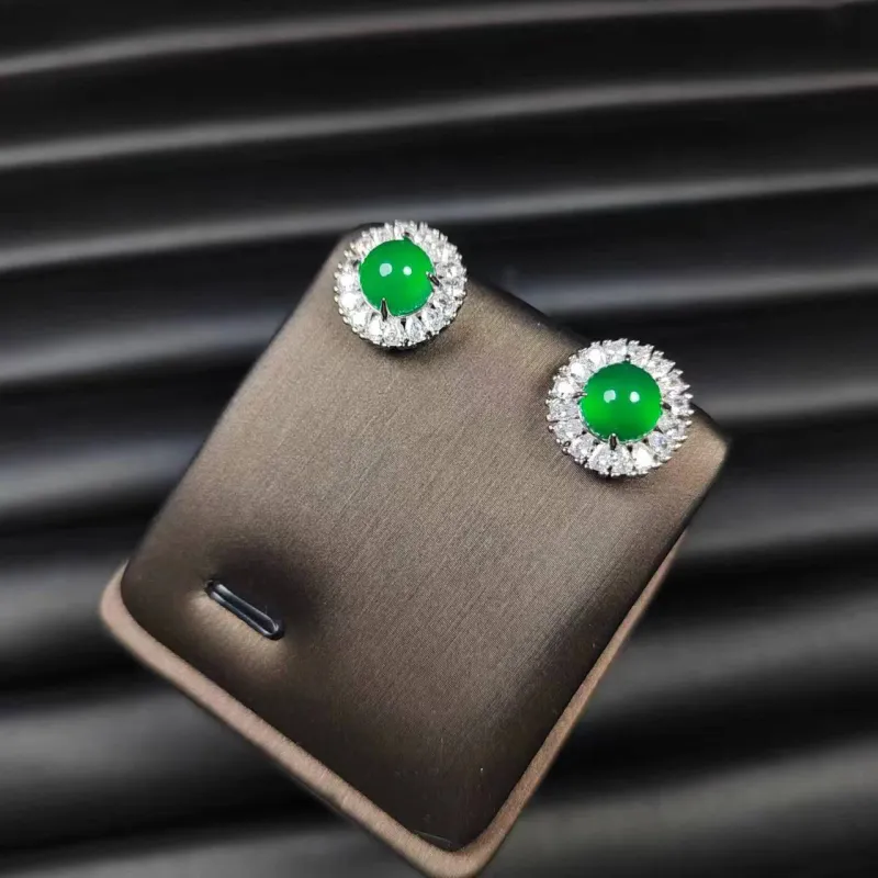 JUNWEN Chalcedony Stud Earrings Women's-1