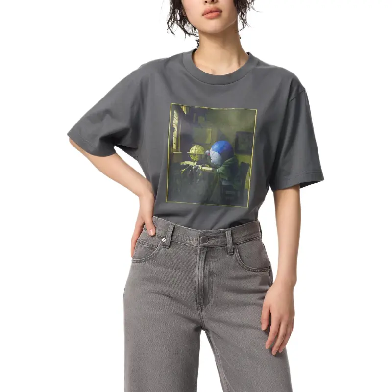 UNIQLO x Doraemon X Louvre, Collaboration SS25 T Shirt Unisex Gray-3