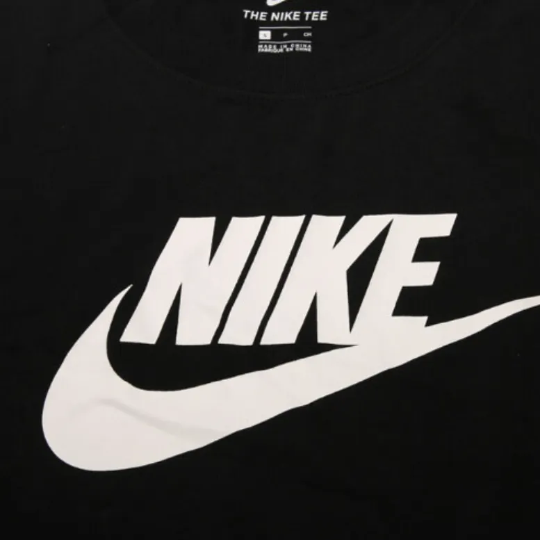 Nike Women'ss Retro Logo Print Crewneck Casual T-Shirt Black-4