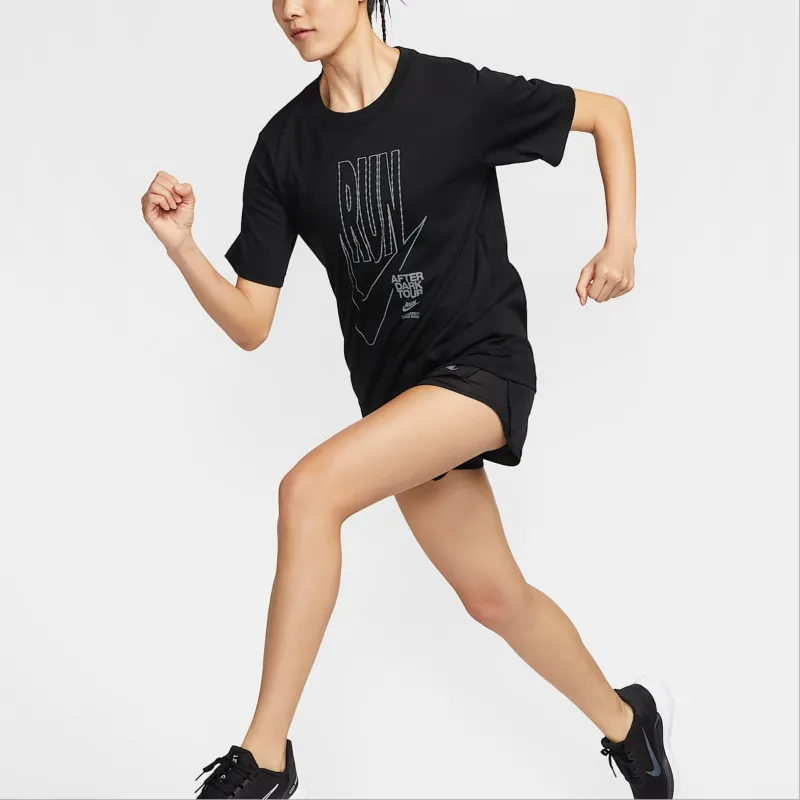Nike After Dark Tour Women's Oversized Short Sleeve Graphic T Shirt-2