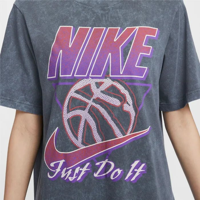 Nike Sportswear Women's Short Sleeve Graphic T Shirt-5
