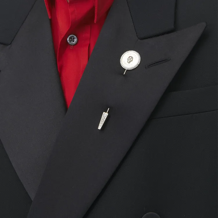 Alexander McQueen Sovereign Skull Pin Brooch-2