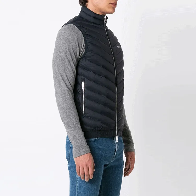 ARMANI EXCHANGE Logo Printed Zipped Gilet-3
