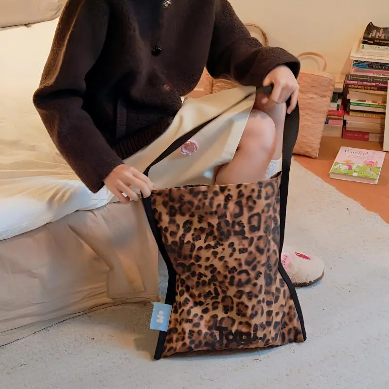 Tagi. Cotton Design Shoulder Bag Regular Women's Imagining Leopard Print-4
