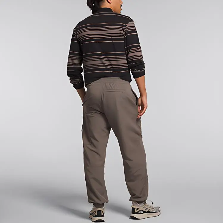 THE NORTH FACE Casual Pants Men Dark Brown-4