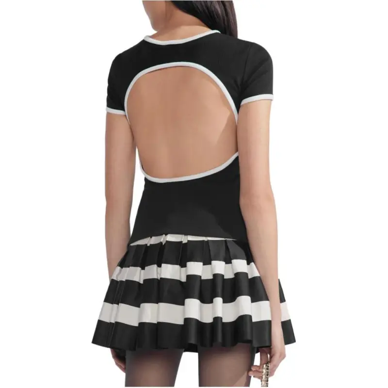 CHANEL T Shirts Women's Black-3