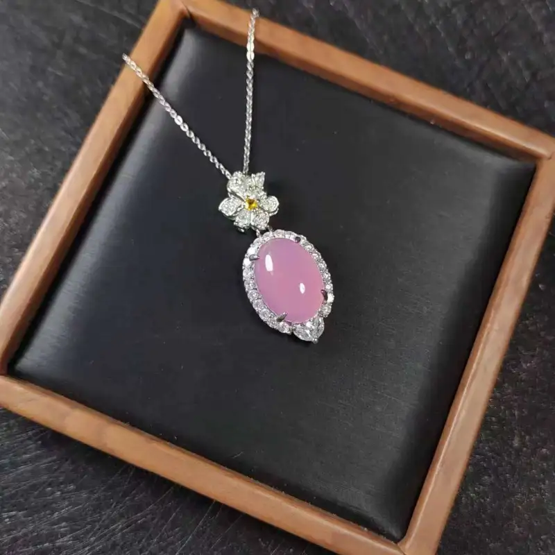 JUNWEN Chalcedony Necklaces Unisex-6