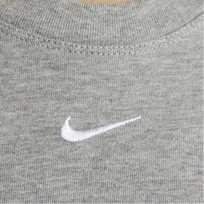 Nike Sportswear Essential Women's Boxy T-Shirt-4