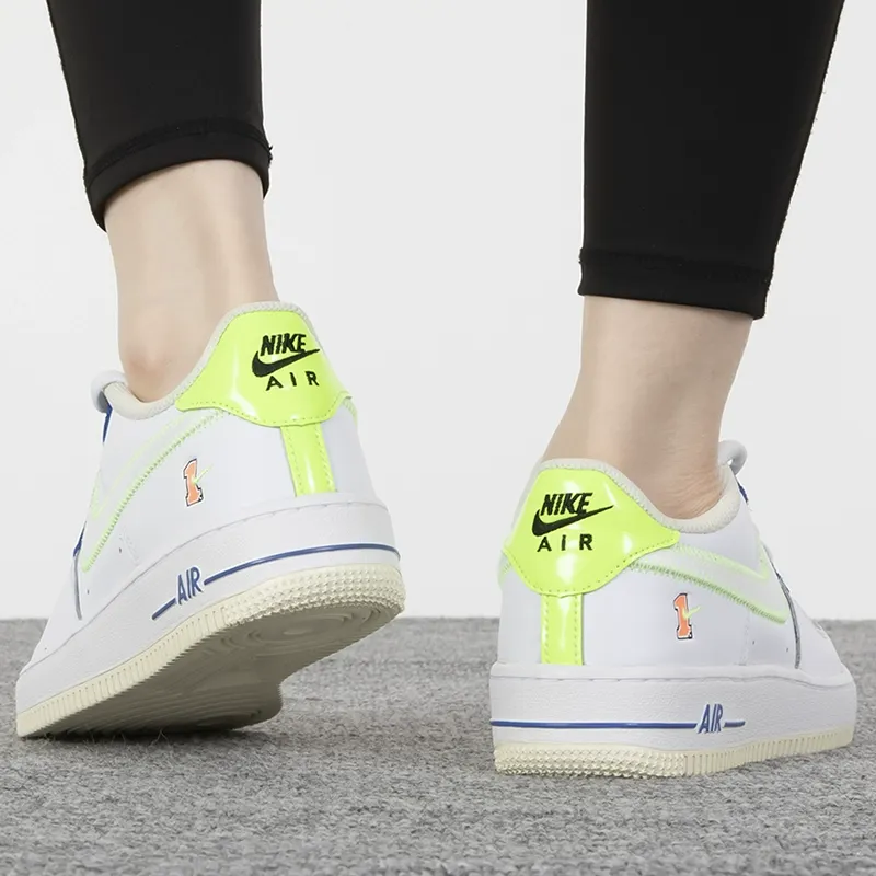 Nike Air Force 1 LV8 White GS-3