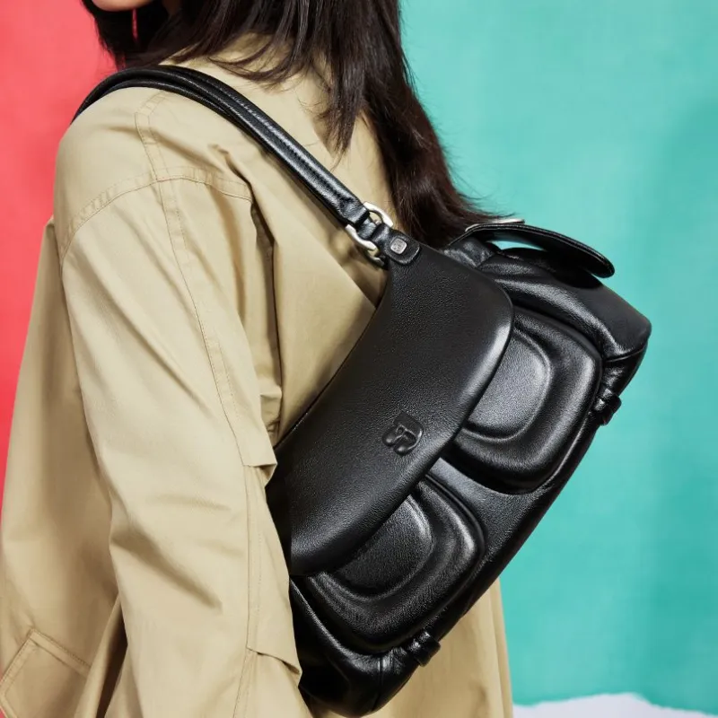 KUNOGIGI Cow Leather One Shoulder Handbags Unisex Black-1