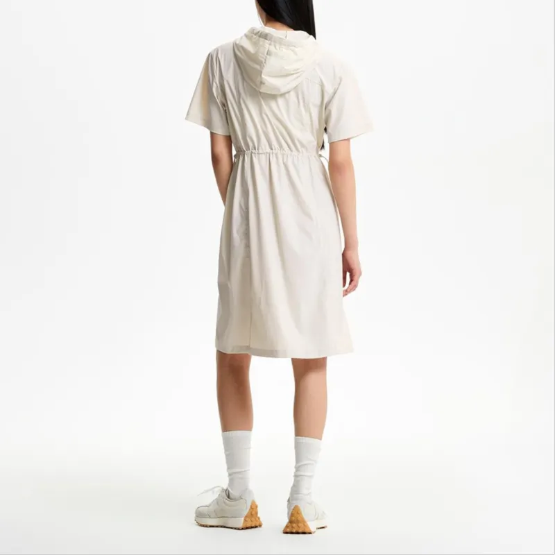 New Balance Short Sleeved Dress Women's Light Beige-3