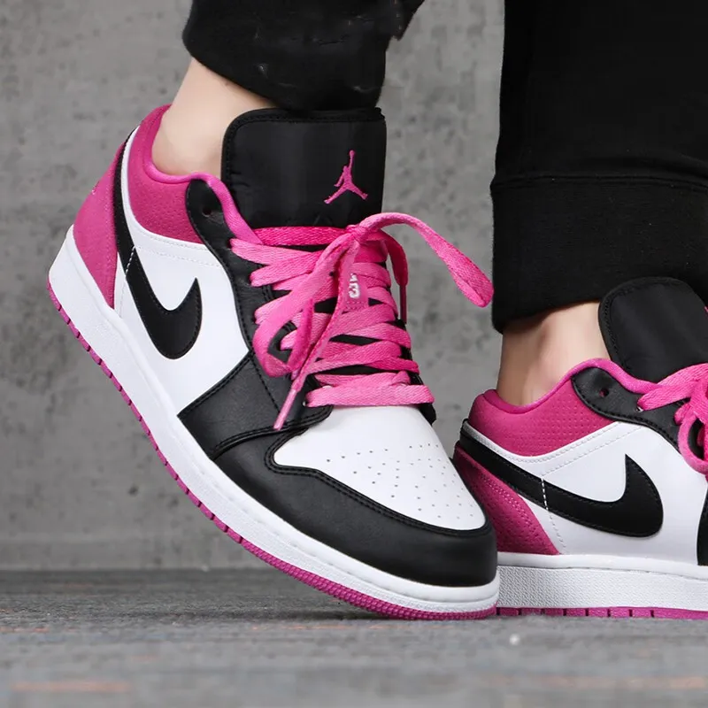 Jordan 1 Low Black Active Fuchsia GS-3