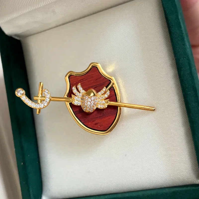 CIGA LONG Red Rosewood Brooches Unisex-3