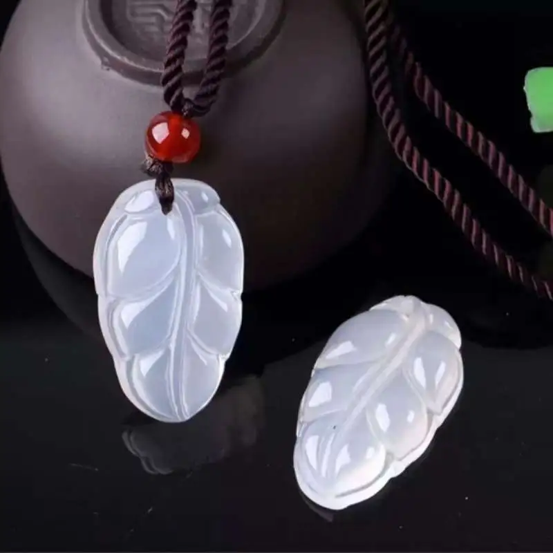 JUNWEN Chalcedony Necklaces Unisex-4
