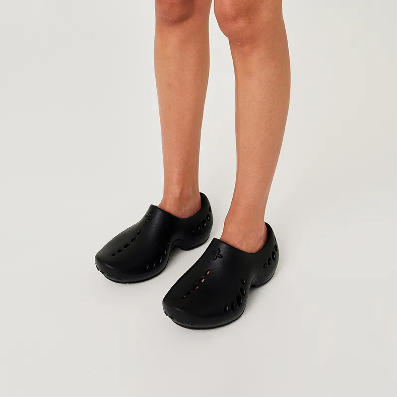 SMFK Clogs Women's Wilderness Black-11