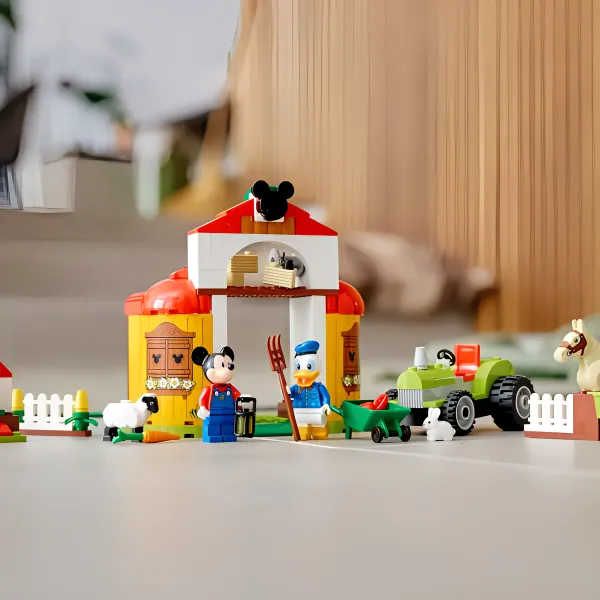 LEGO Disney Mickey Mouse & Donald Duck's Farm Set 10775-2