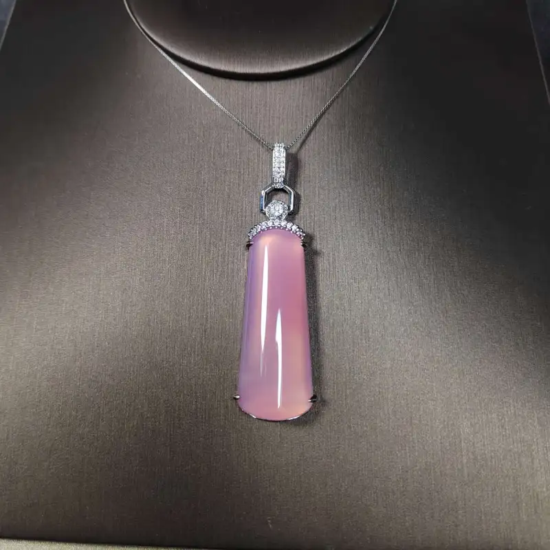 Grace Chalcedony Necklaces Women's-5