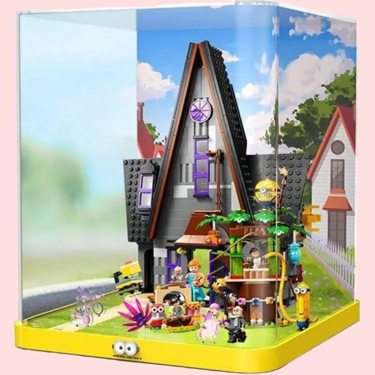 LEGO Minions And Gru's Family Mansion Building Blocks 75583-2