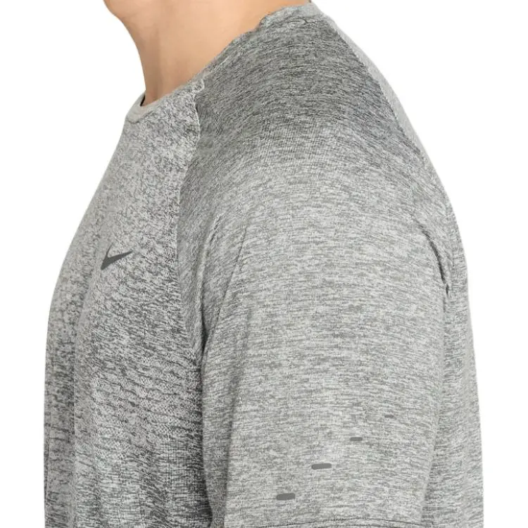 Nike Clothing T Shirts Men Smoke Gray-2