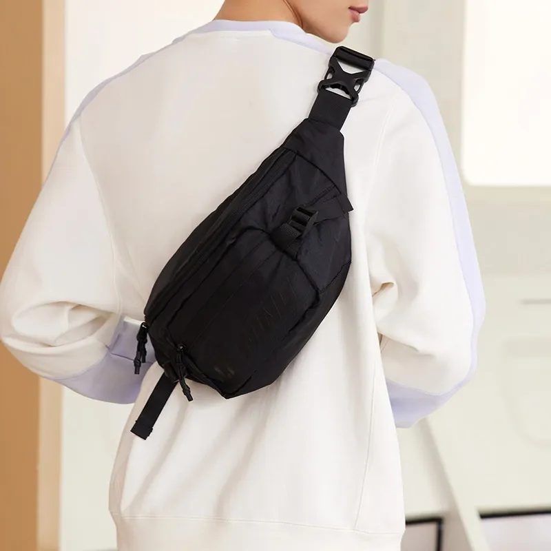 LiNing Polyester One Shoulder Crossbody Bag Sling Bag Fanny Pack Regular Unisex Black-4