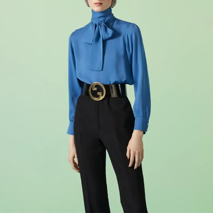 GUCCI Pussy bow Collar Silk Blouse-2