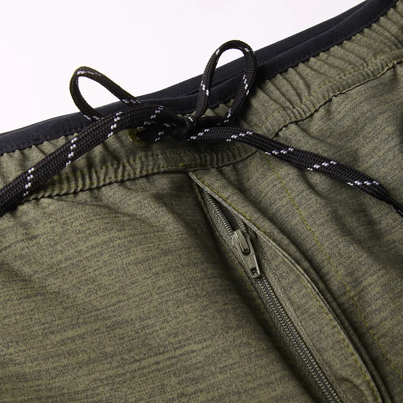 Columbia Casual Shorts Men Green-4
