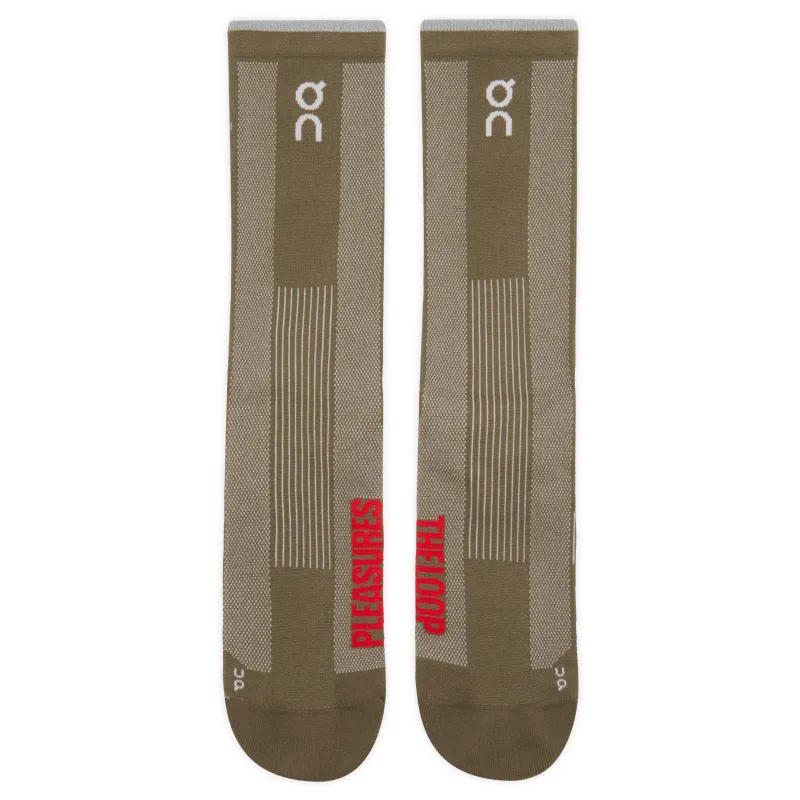On x PLEASURES X The Loop Running Supply Co. Mid Calf Socks Unisex 1 Pack Olive Green-2