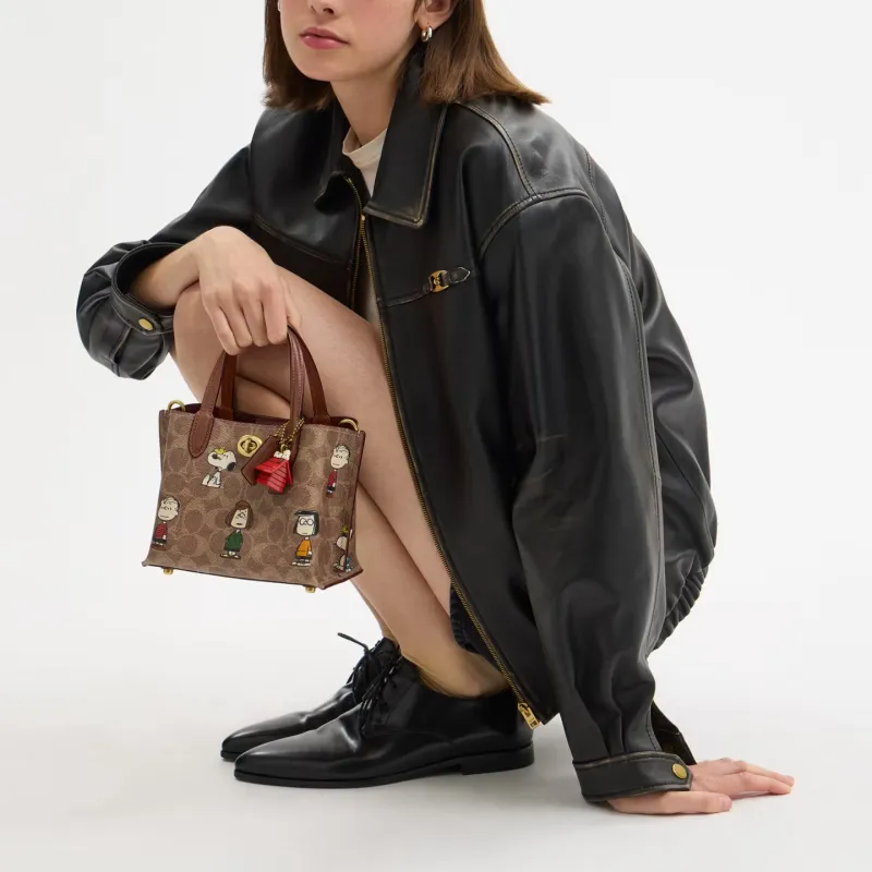 COACH PEANUTS Snoopy, Collaboration Willow Leather Tote Bag, Shopping Bag, Shoulder Bag, Handbag Trumpets Women's Brown-4