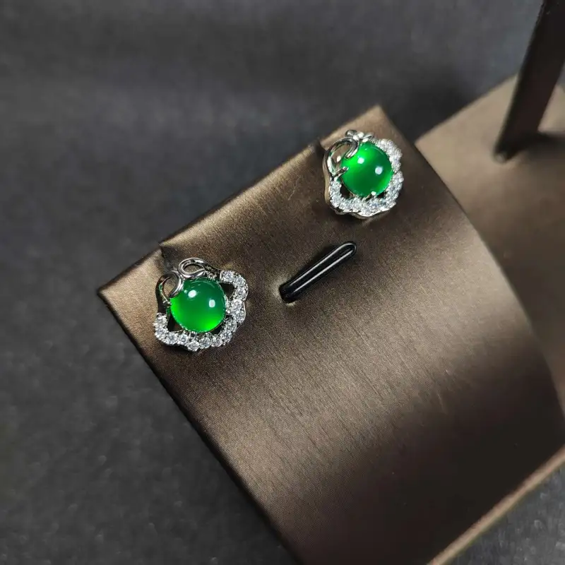 Grace Chalcedony Stud Earrings Women's-1