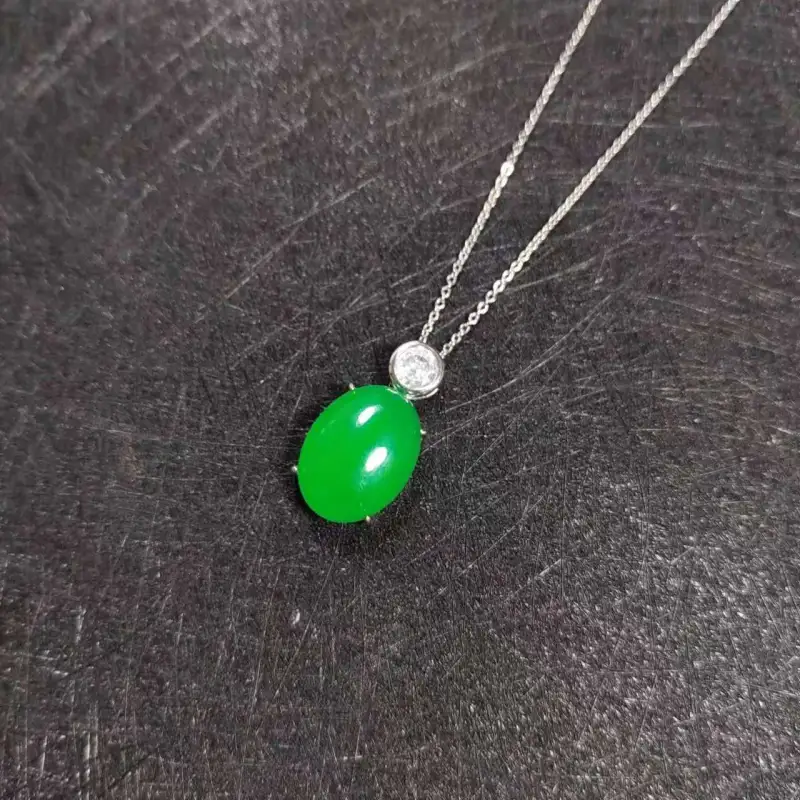 JUNWEN Chalcedony Necklaces Unisex-3