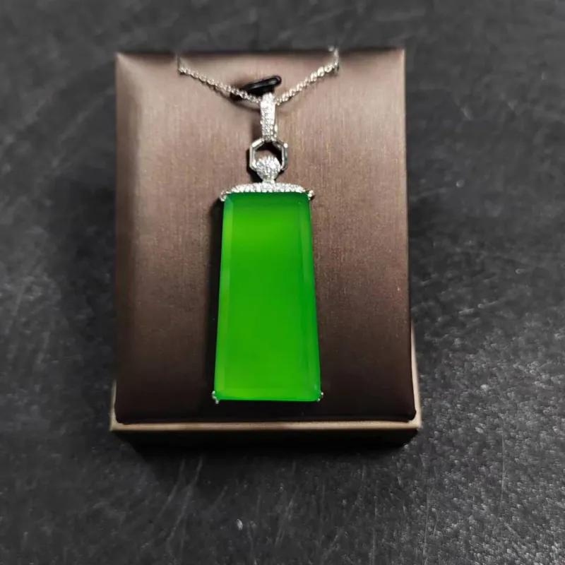 JUNWEN Chalcedony Necklaces Women's-1
