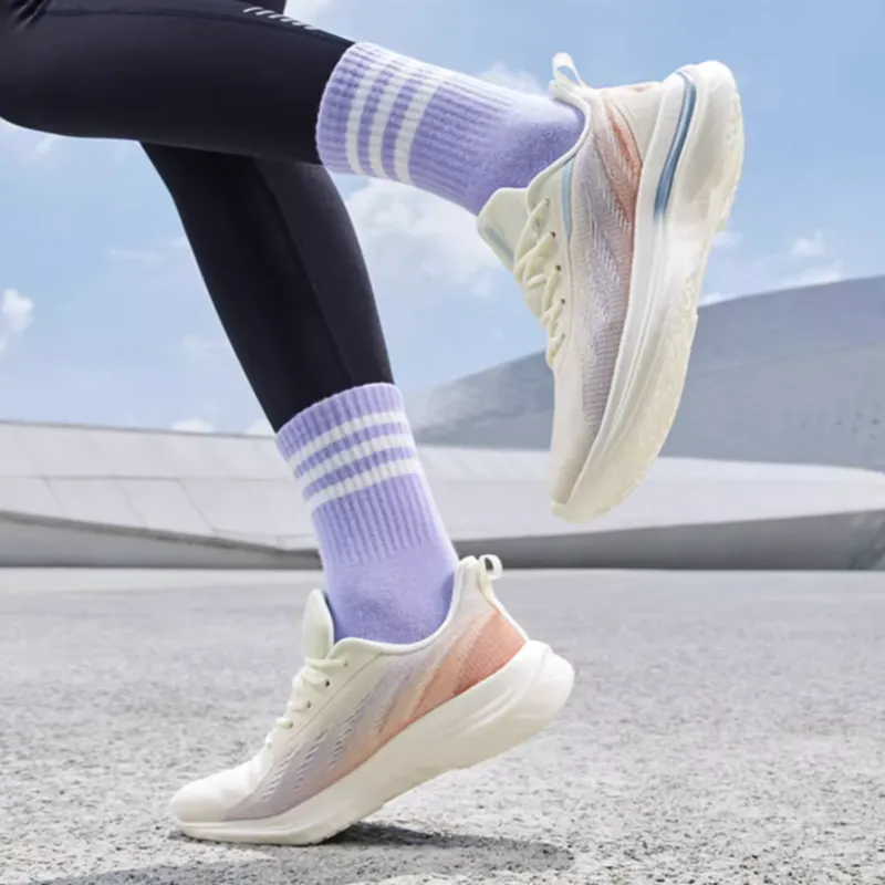 Erke Cushioning Wear-Resistant Low-Top Running Shoes Women's White Blue-3