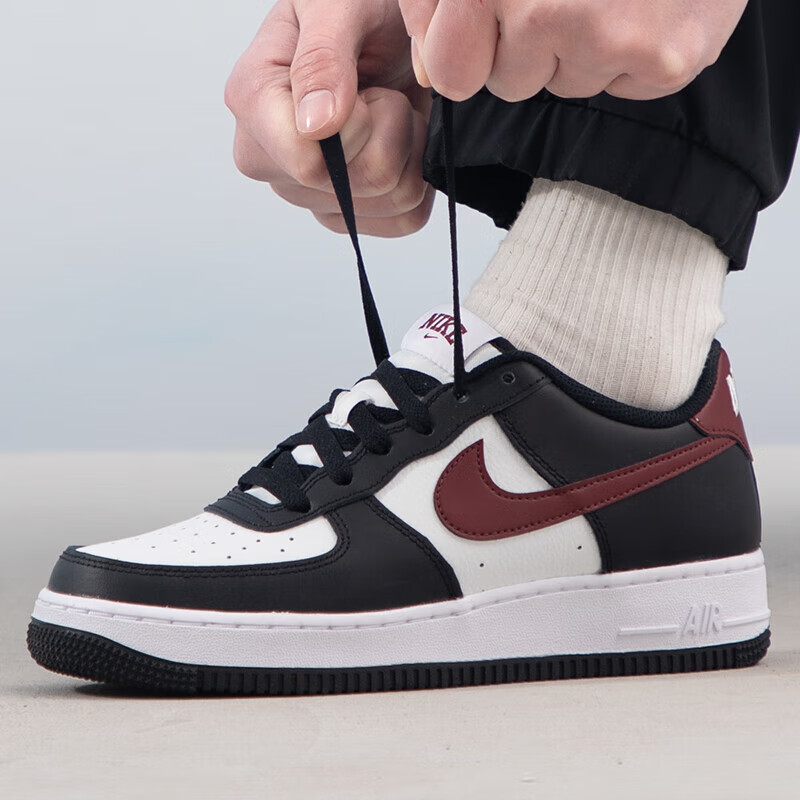 Shops Nike Air Force 1 LV8 (GS) 3.5Y black/white/pink