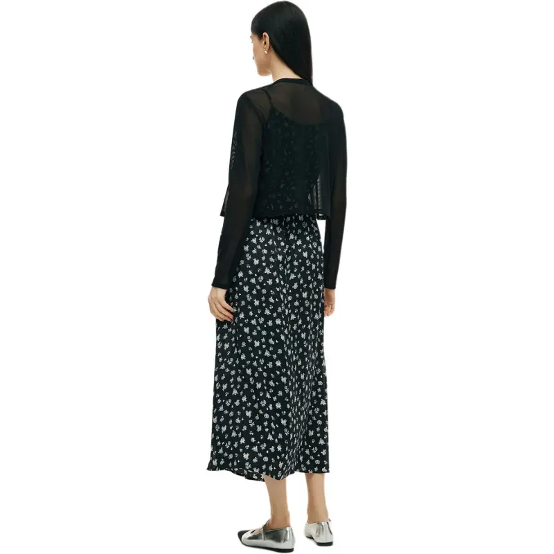 GOELIA Two Piece Skirt Sets Women's 8BD Black With Ecru Small Rose Print-4