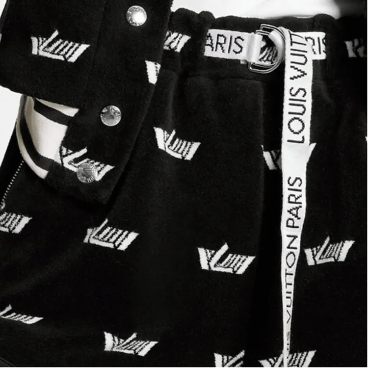 LOUIS VUITTON New Quarterly Products Of LV Knitted Sweatpants Women's Black-4