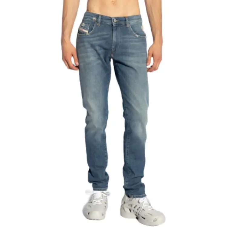 DIESEL 2019 D Strukt Straight Leg Jeans-2