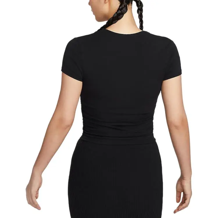Nike Sportswear Chill Knit Women's Short-Sleeve T-shirt Black-3