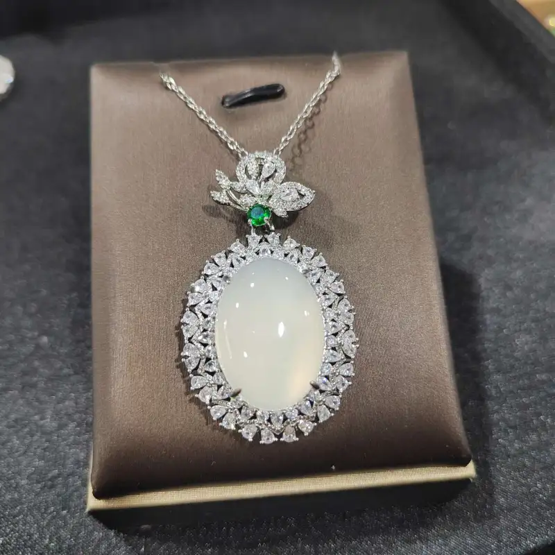 Grace Chalcedony Necklaces Women's-4