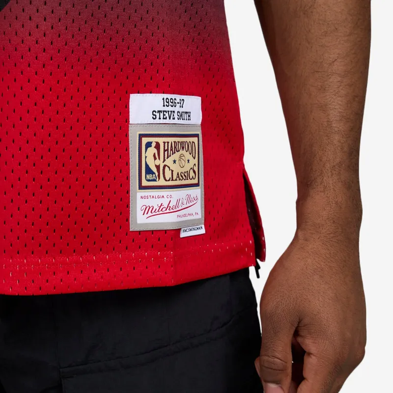 Mitchell & Ness 'NBA Atlanta Hawks 96 Steve Smith' Swingman Road Jersey Vest Top-4