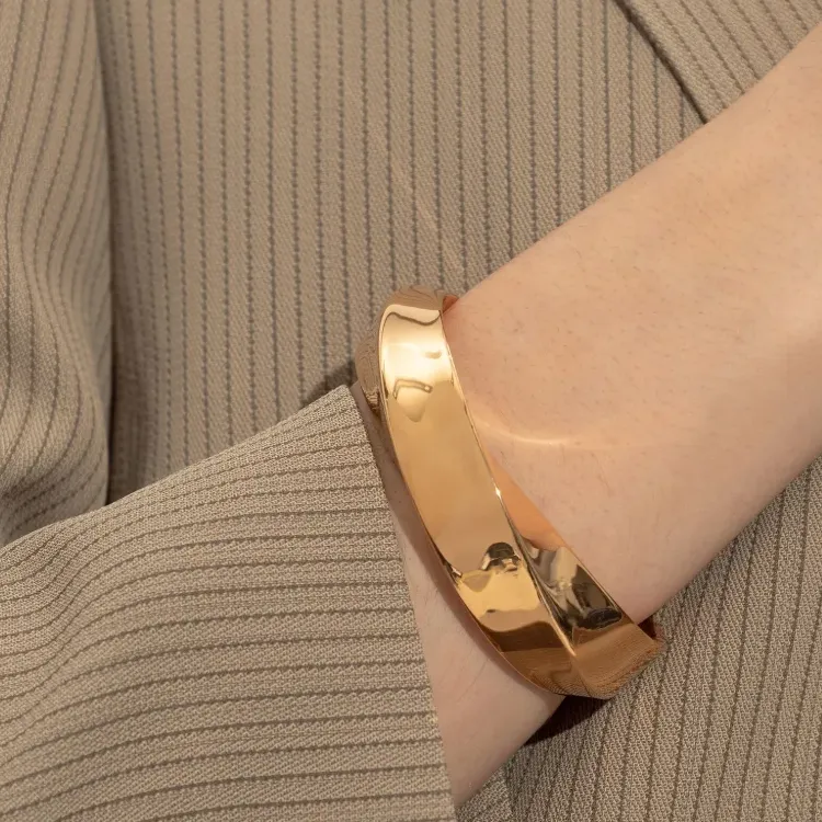 En Goose Brass Bracelet-3