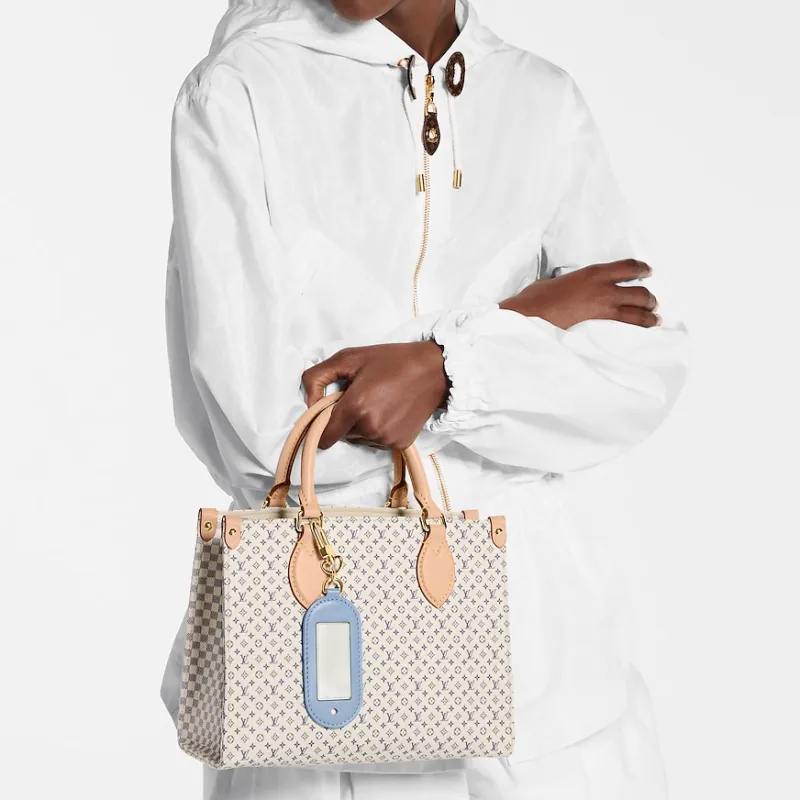 LOUIS VUITTON ONTHEGO Calfskin Tote Bag, Shopping Bag, Handbag Trumpets Women's Sky Blue-6