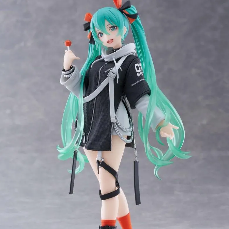 TAITO Hatsune Miku Fashion Figure Punk Bonus Gifts-1