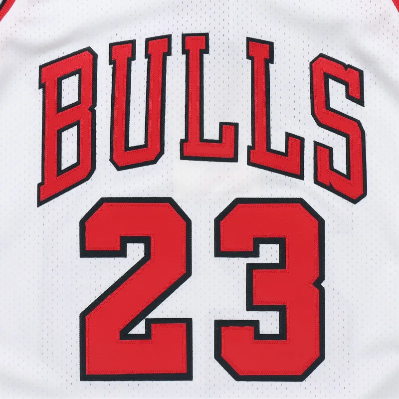 Mitchell & Ness Chicago Bulls Home 1997 98 Michael Jordan Authentic Jersey-2