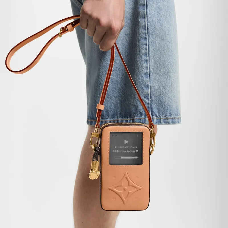 LOUIS VUITTON Music Player Wearable Wallet Monogram-5