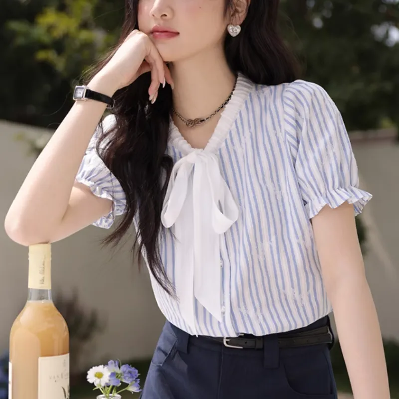 Alxnan Crop Tops Women's Blue White Stripes-4