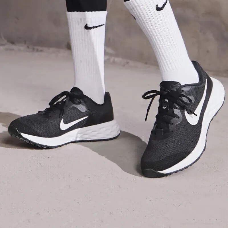 Nike Revolution 6 'Black White' GS-3