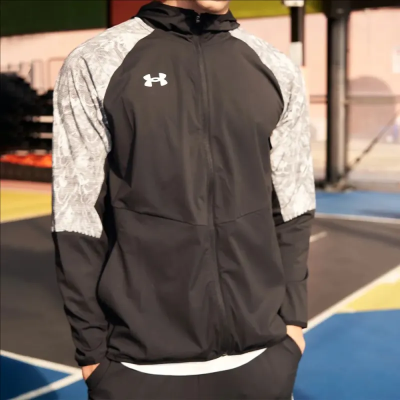 Under Armour Jackets Coats Men's Black, Comes With Necklace-3